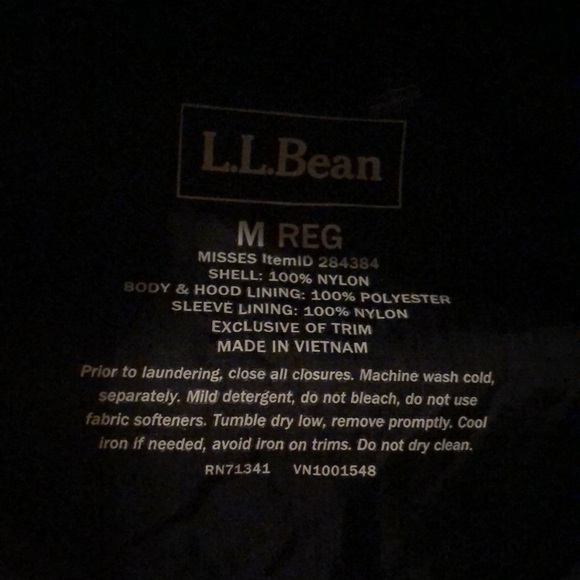 LL Bean Men’s Full Zip Hooded Nylon Jacket Size Medium Reg Black - Picture 2 of 5